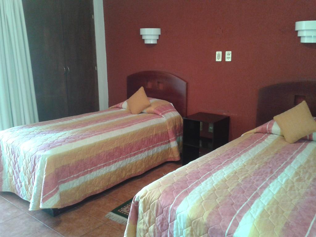 Hotel ฟอร์ติน เด ลาส ฟลอเรส ภายนอก รูปภาพ
